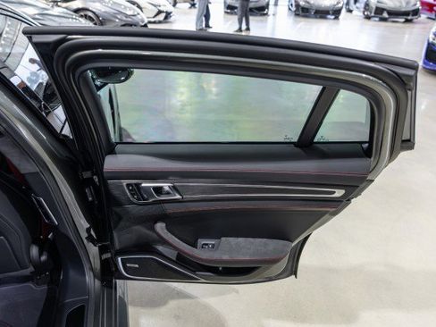 Used 2023 Porsche Panamera GTS image 30