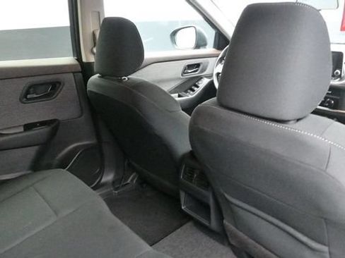 Used 2023 Nissan Rogue S AWD/4WD image 11