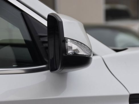 Certified 2025 INFINITI QX50 Luxe image 30