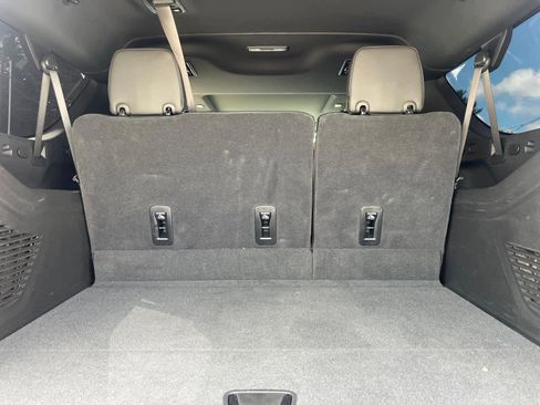 Certified 2025 Chevrolet Suburban Premier w/ Sun And Tow Package image 40