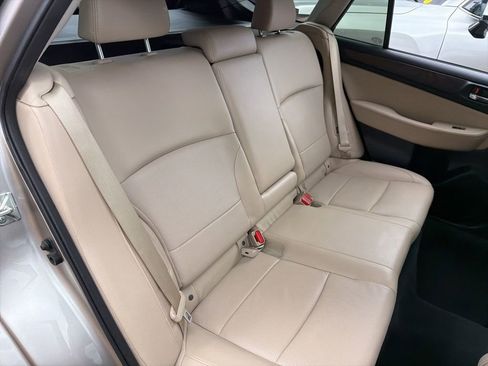 Used 2016 Subaru Outback 2.5i Limited image 25
