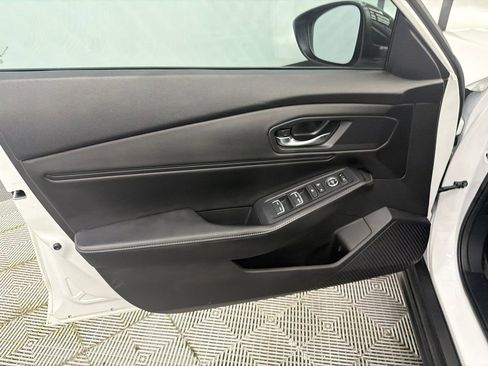 Used 2023 Honda Accord Sport image 11