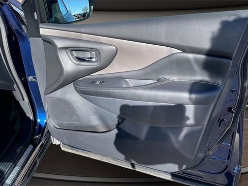Certified 2024 Nissan Murano SV image 21