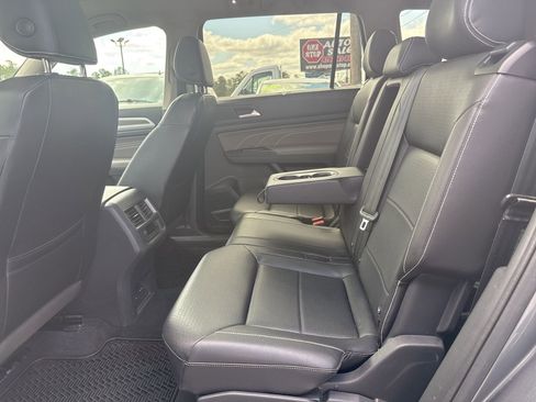 Used 2021 Volkswagen Atlas SEL image 16