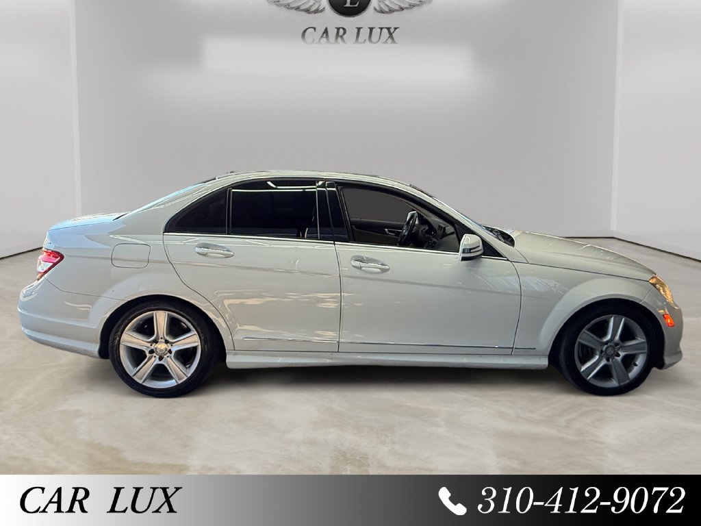 Used 2010 Mercedes-Benz C 300 Sedan w/ Multimedia Pkg image 6