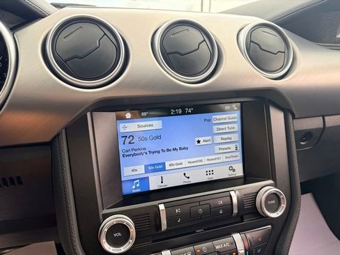 Used 2018 Ford Mustang GT Premium image 12