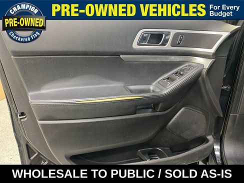 Used 2014 Ford Explorer XLT w/ Equipment Group 202A AWD/4WD image 23