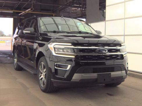 Used 2024 Ford Expedition Max Limited RWD image 3