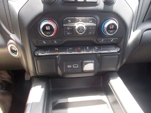 Used 2022 Chevrolet Silverado 1500 RST image 23