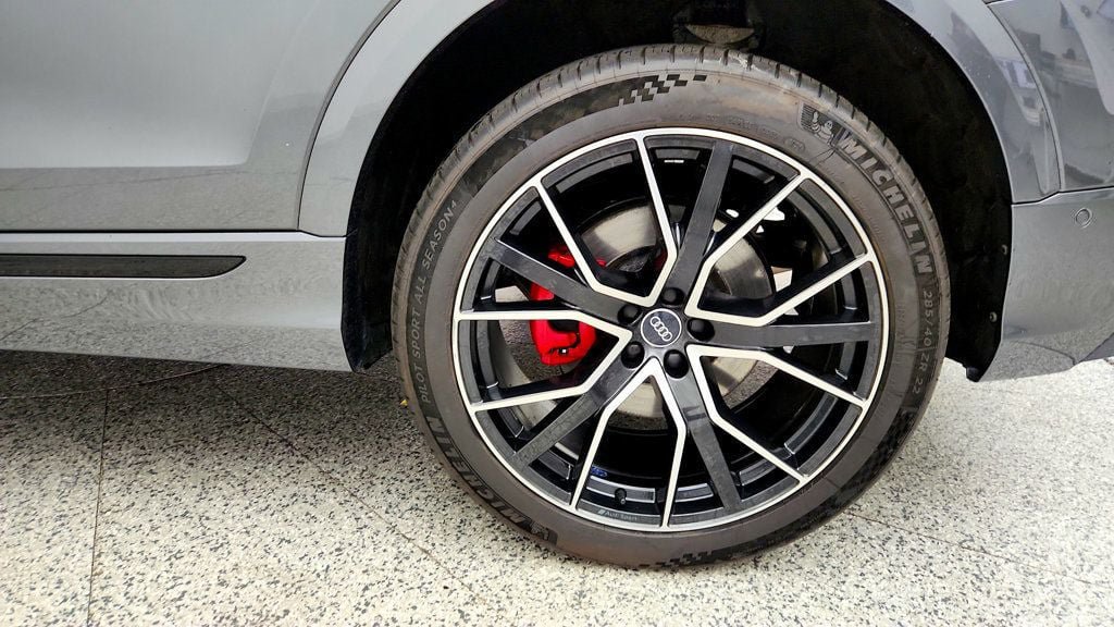 Used 2021 Audi Q8 Prestige w/ Prestige Package AWD/4WD image 9