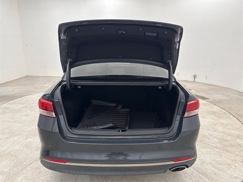 Used 2016 Kia Optima LX w/ LX Convenience Package image 23