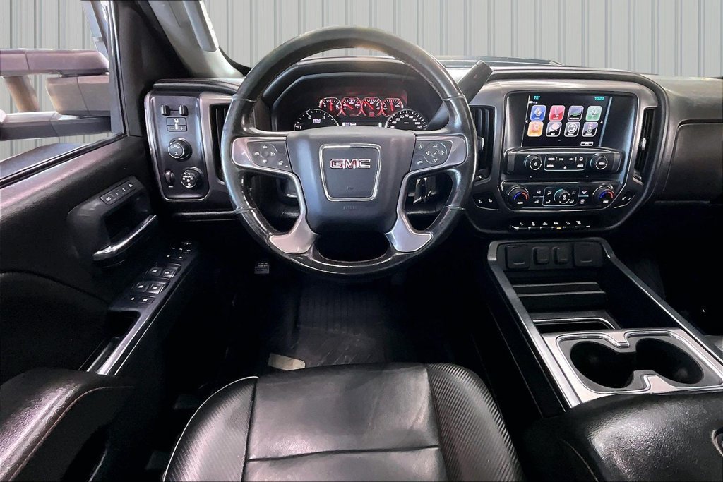 Used 2018 GMC Sierra 2500 SLT w/ All Terrain HD Package AWD/4WD image 8