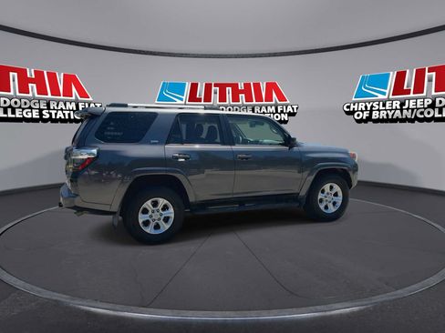 Used 2021 Toyota 4Runner SR5 RWD image 8