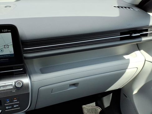 Used 2026 Hyundai Kona Limited image 19