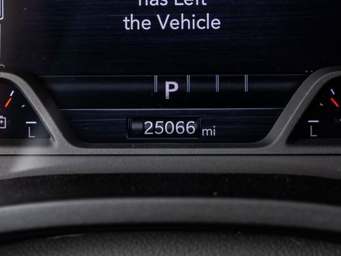 Used 2025 RAM 1500 Big Horn image 21