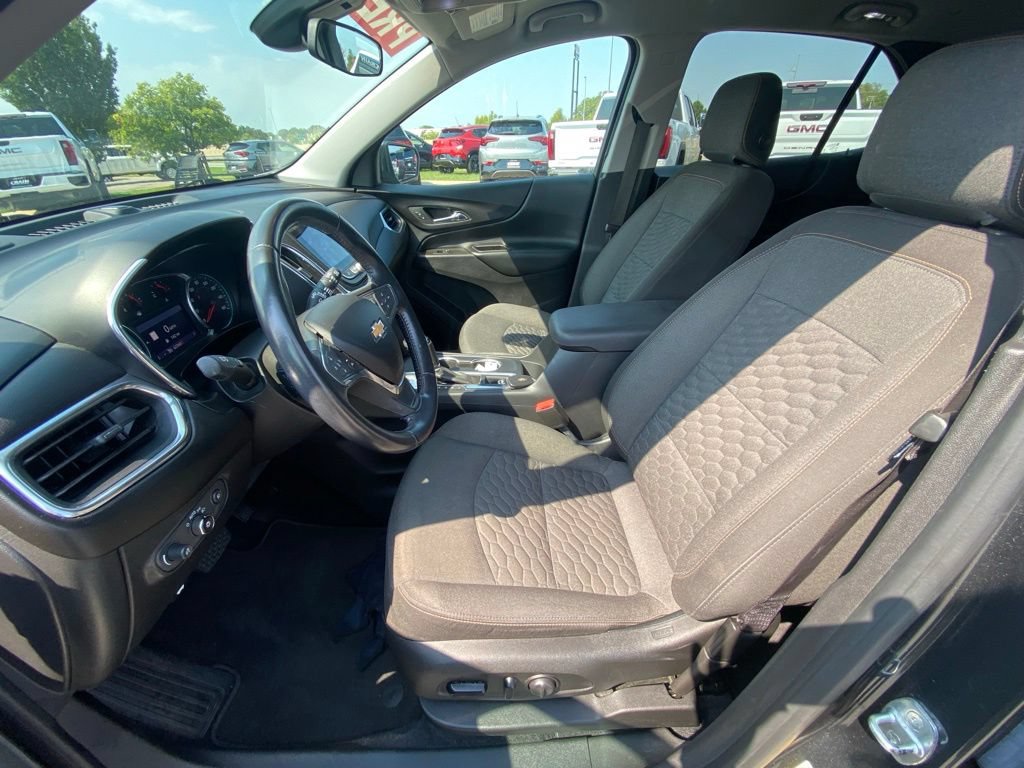 Used 2020 Chevrolet Equinox LT FWD image 14