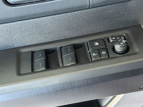 Used 2023 Toyota Tundra Platinum AWD/4WD image 13