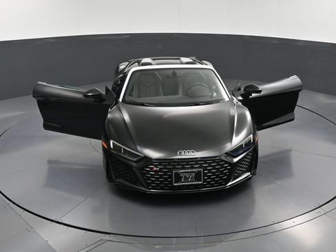 Used 2023 Audi R8 V10 performance w/ Carbon Exterior Package RWD image 32