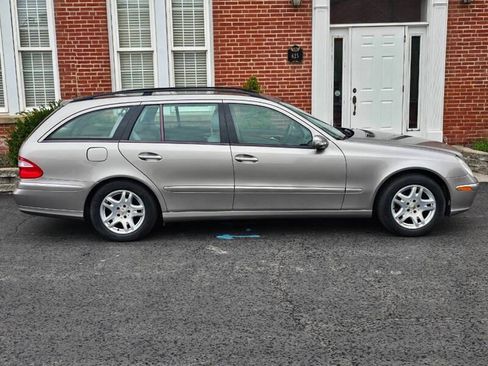 Used 2006 Mercedes-Benz E 350 4MATIC Wagon image 4