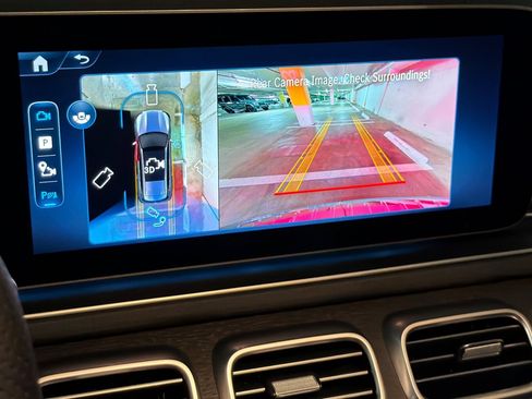 New 2026 Mercedes-Benz GLS 450 4MATIC image 19