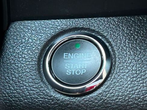 Used 2020 Ford F150 Lariat w/ Equipment Group 502A Luxury image 34