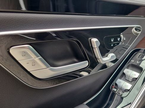 Used 2025 Mercedes-Benz S 500 4MATIC image 15