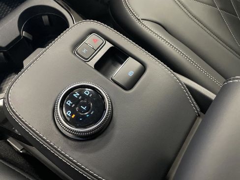 Used 2024 Ford Mustang Mach-E Select image 19