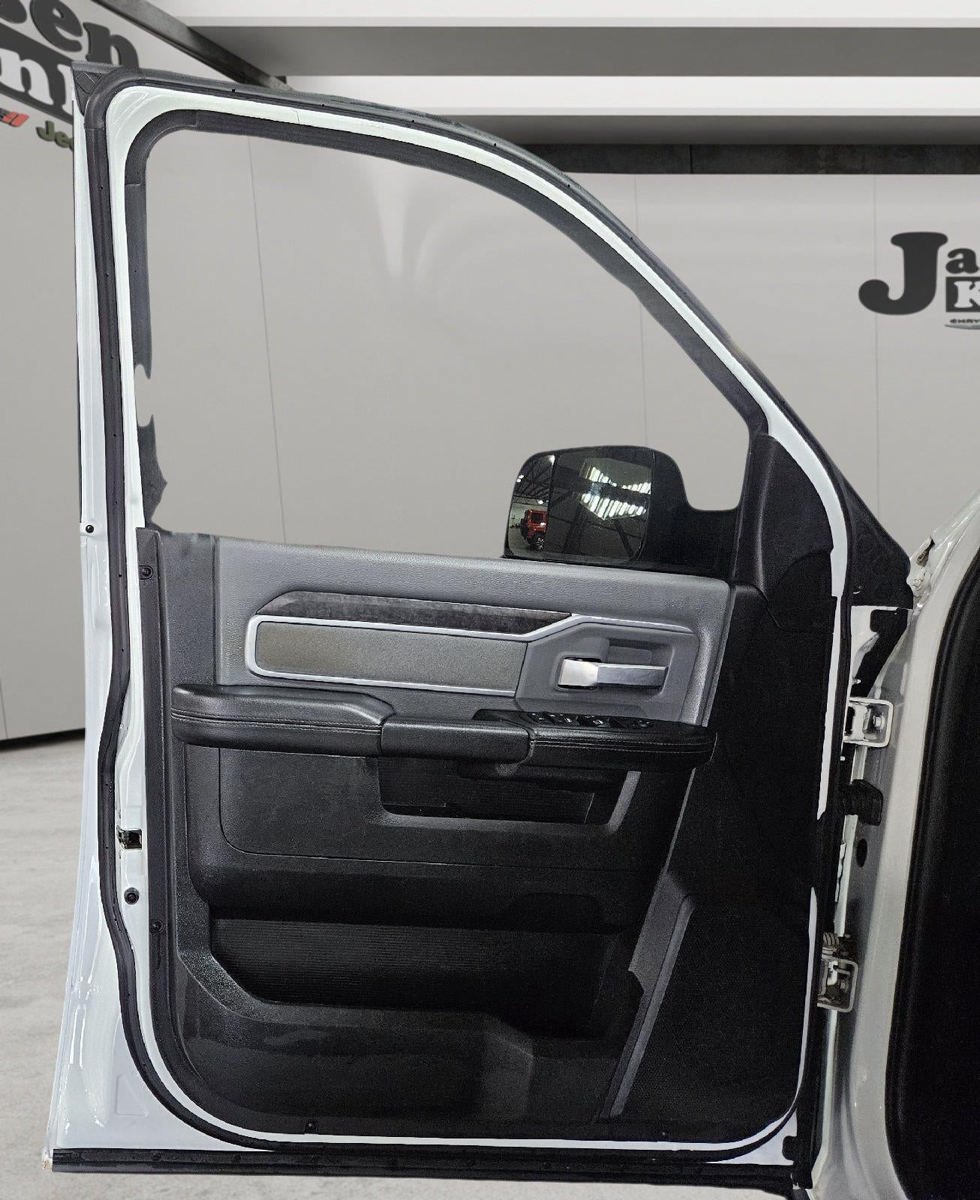 Used 2022 RAM 2500 Big Horn AWD/4WD image 12