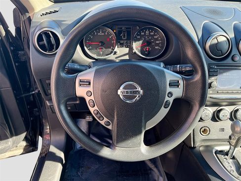 Used 2012 Nissan Rogue SV w/ Premium Pkg image 11