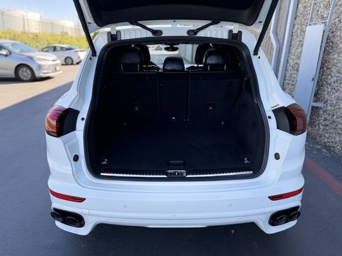 Used 2017 Porsche Cayenne GTS AWD/4WD image 15