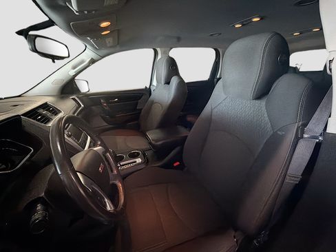 Used 2015 GMC Acadia SLE FWD image 13