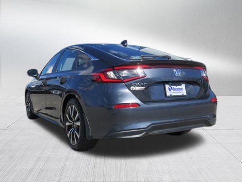 Used 2024 Honda Civic EX-L image 5