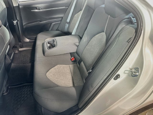 Used 2024 Toyota Camry LE FWD image 18