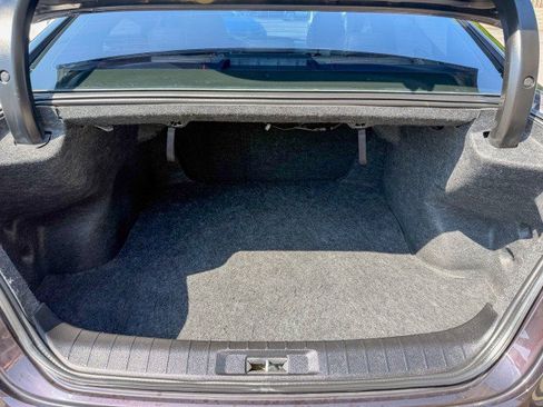 Used 2017 Nissan Maxima 3.5 SV FWD image 16