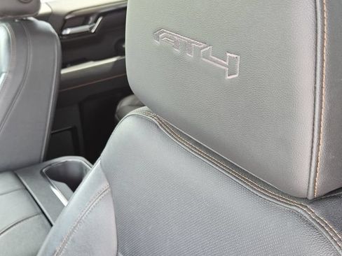 Used 2024 GMC Sierra 1500 AT4 w/ Technology Package AWD/4WD image 25