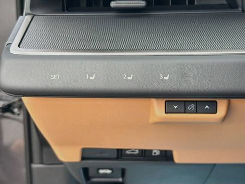 New 2026 Lexus ES 350e w/ Convenience Package FWD image 34