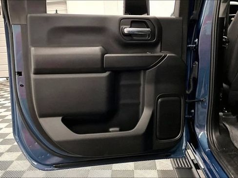 Used 2025 Chevrolet Silverado 2500 Custom w/ Custom Convenience Package AWD/4WD image 23