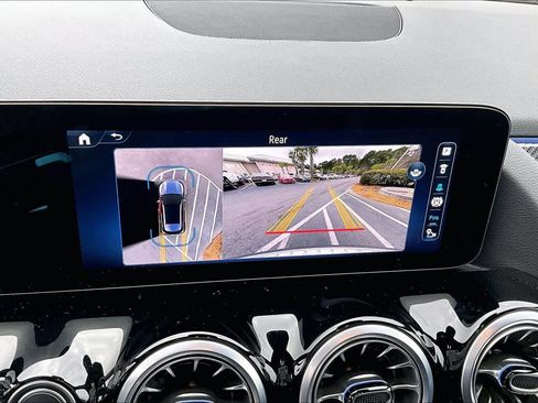 Certified 2025 Mercedes-Benz GLA 250 image 27