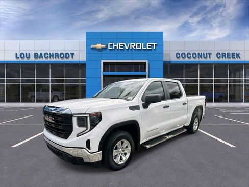 Used 2023 GMC Sierra 1500 Pro w/ Pro Value Package RWD image 4
