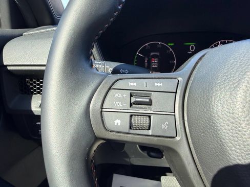 Used 2025 Honda CR-V Sport-L image 17
