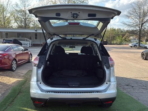 Used 2015 Nissan Rogue S image 10