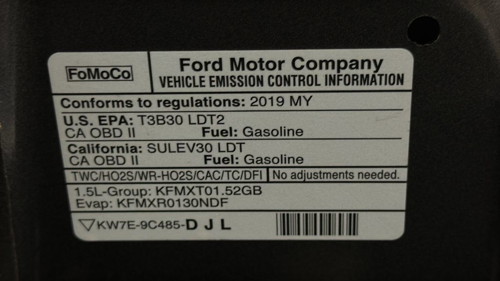 Used 2019 Ford Escape SE w/ SE Sport Appearance Package AWD/4WD image 40