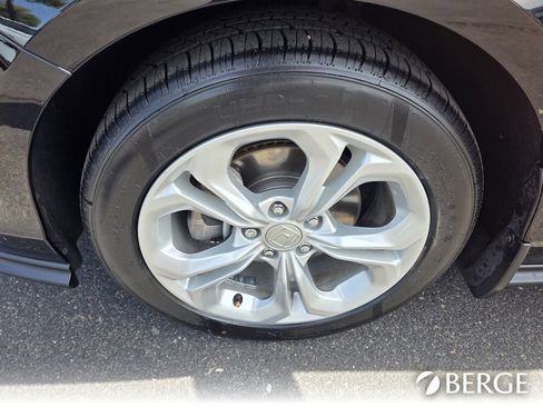 Used 2023 Honda Accord LX image 11