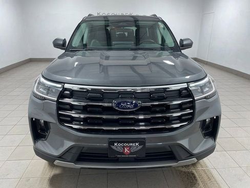 New 2026 Ford Explorer Active AWD/4WD image 2