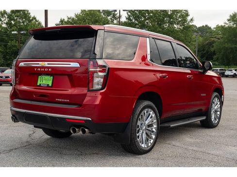 Used 2021 Chevrolet Tahoe Premier w/ Premium Package RWD image 8