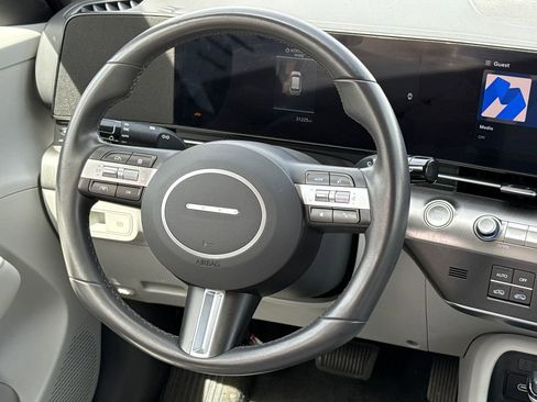 Certified 2025 Hyundai Kona SEL AWD/4WD image 12