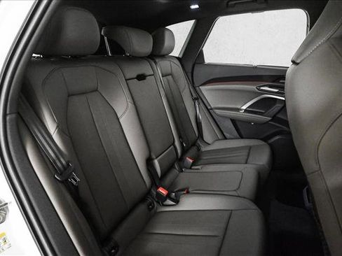 New 2025 Audi Q5 Premium Plus image 21