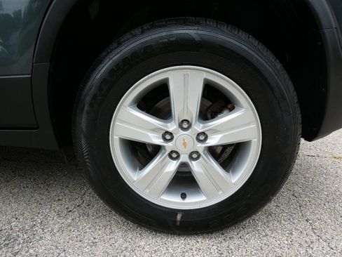 Used 2021 Chevrolet Trax LS w/ Tint and Cruise Package AWD/4WD image 30
