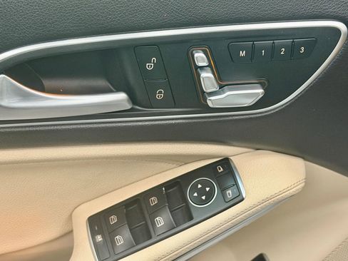 Used 2018 Mercedes-Benz GLA 250 GLA 250 4MATIC Sport Utility 4 w/ Multimedia Package image 21