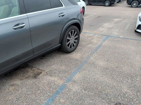 Certified 2025 Mercedes-Benz GLE 350 4MATIC image 3